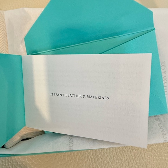 New Tiffany & Co. Pastel Pink Card Holder - Picture 8 of 9